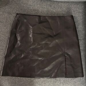 Aritzia skirt just like brand new